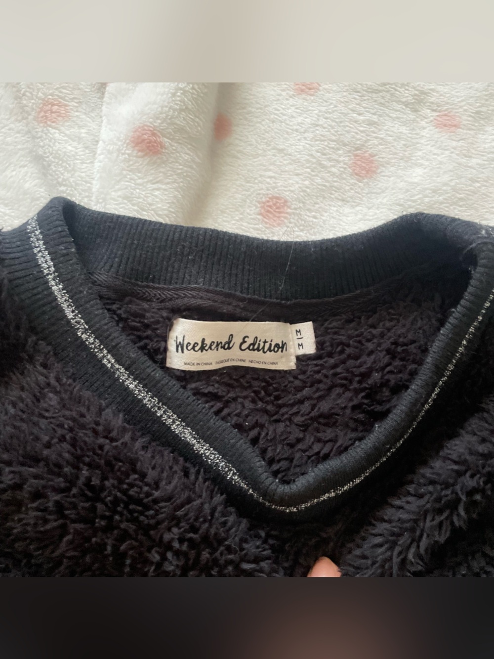 plush sweater🌷 - Picture 3 of 4